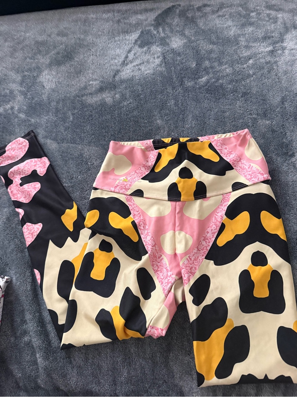 Women's High-Waist Patterned Leggings in Pink, Yellow & Black